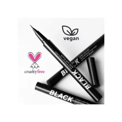 Black Eyeliner With Soft Brush