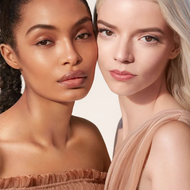 DIOR FOREVER VELVET VEILBase de maquillaje mate difuminadora - duración y confort 24 h