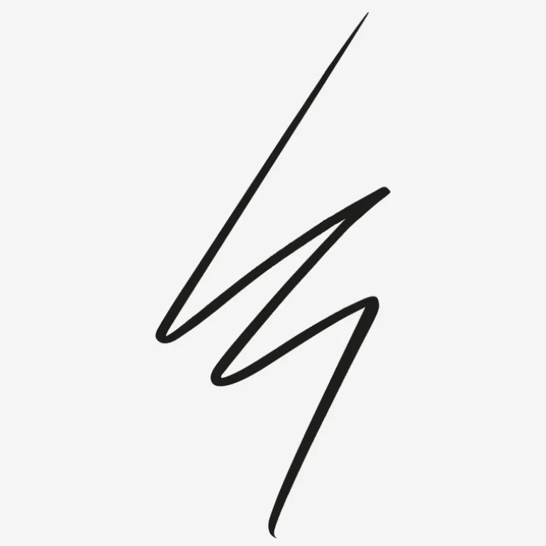 Glam Eyes Professional Liquid Eyeliner