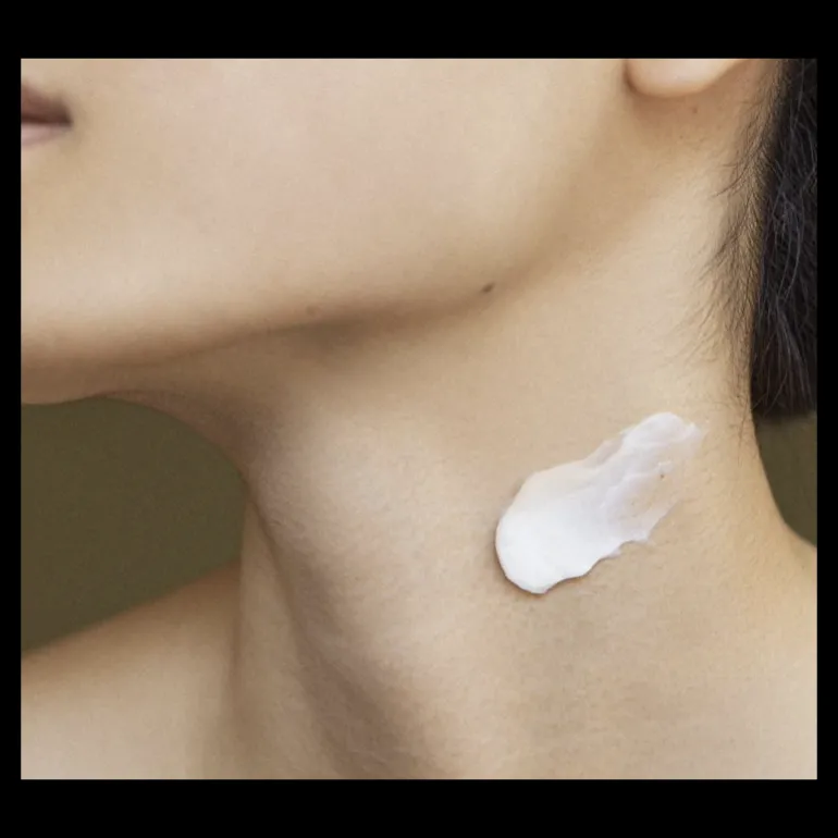 PEPTIDES & GINSENG NECK TREATMENT 50 ML